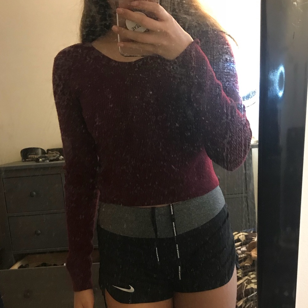 Cropped maroon sweater